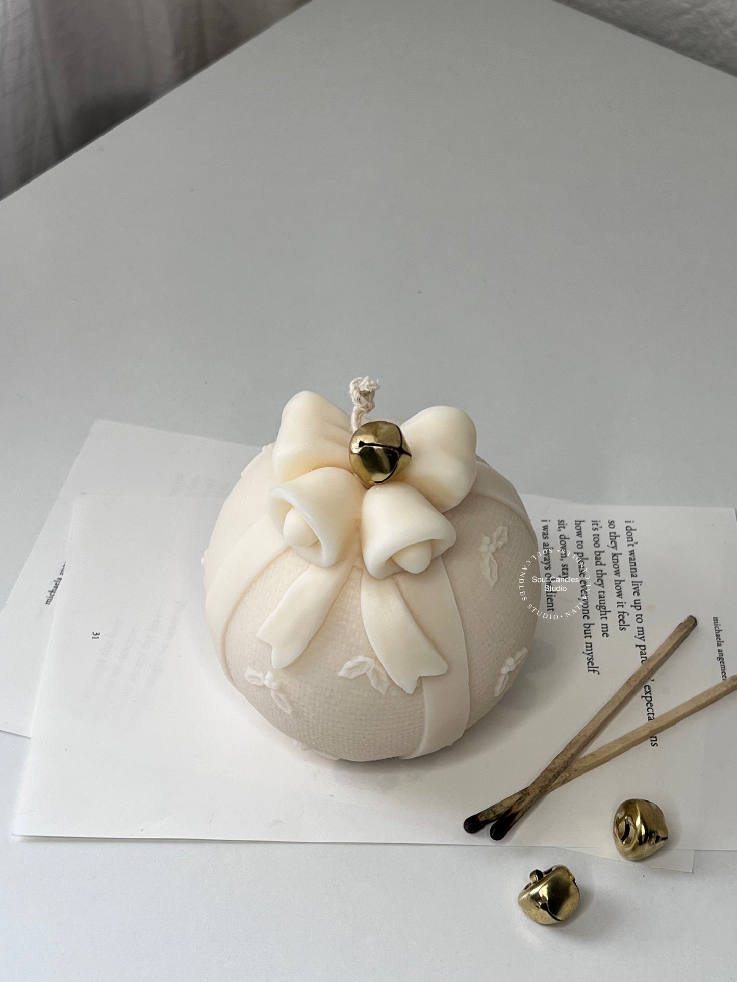 Holiday Ornament Kerze